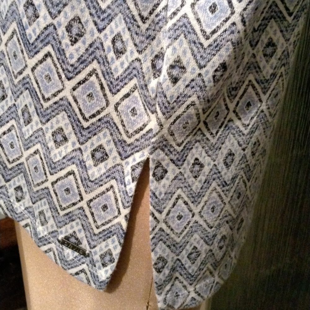 Orvis Top - Picture 4 of 9